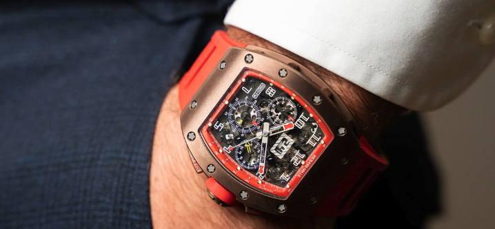 découvrez notre sélection exclusive de montres de luxe : élégance, haute précision et savoir-faire exceptionnel pour sublimer votre poignet. trouvez la montre parfaite pour affirmer votre style.
